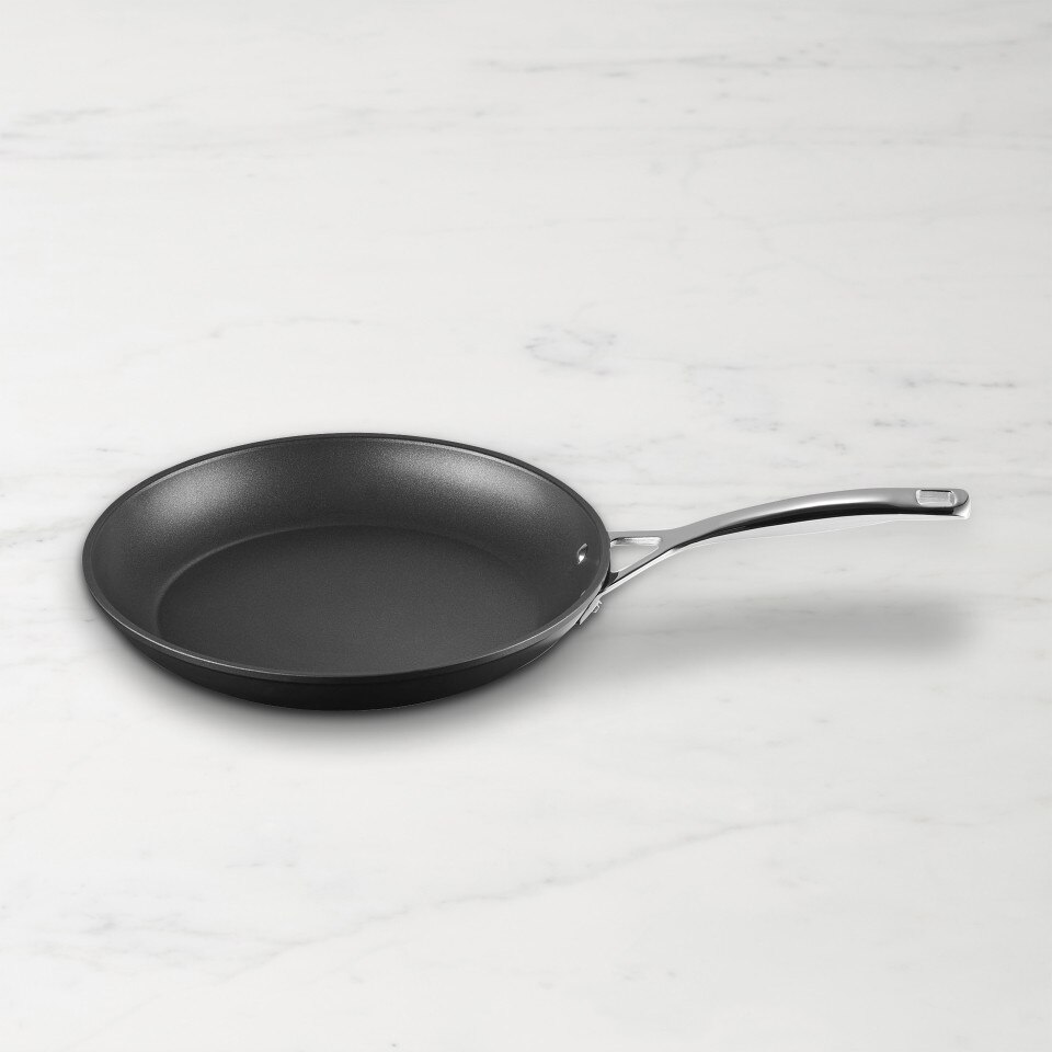 Le Creuset Toughened Non-Stick Shallow Frying Pan