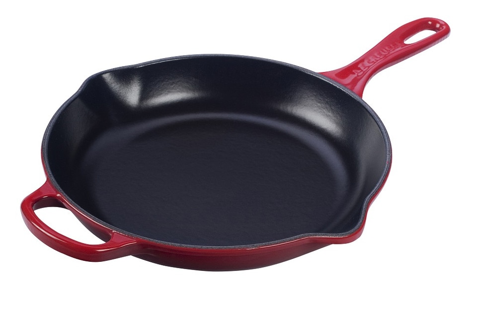 Le Creuset Signature Enamelled Cast Iron Skillet Frying Pan