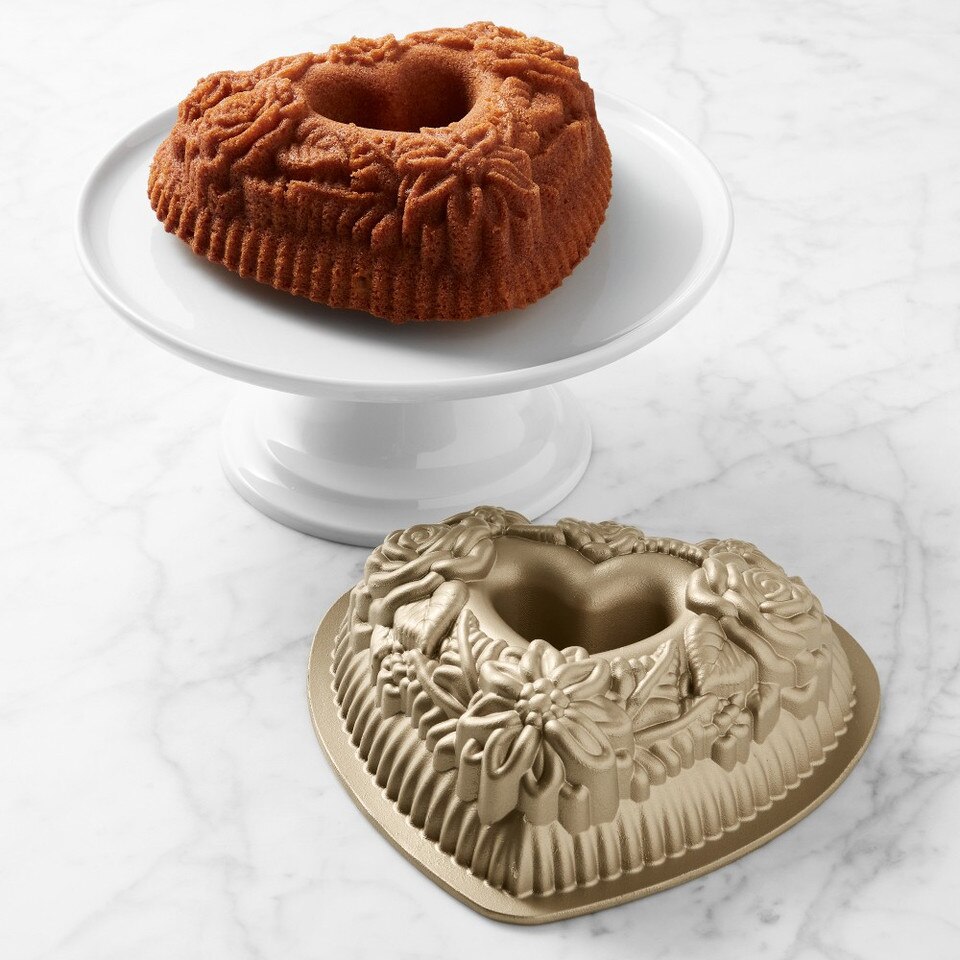 Nordic Ware Non-Stick Cast Aluminium Floral Heart Bundt® Pan