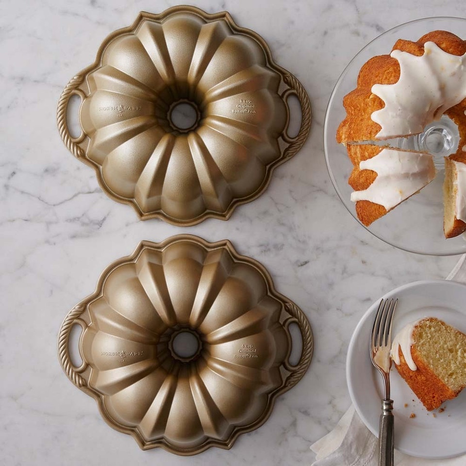 Nordic Ware Small Anniversary Bundt® Cake Pan