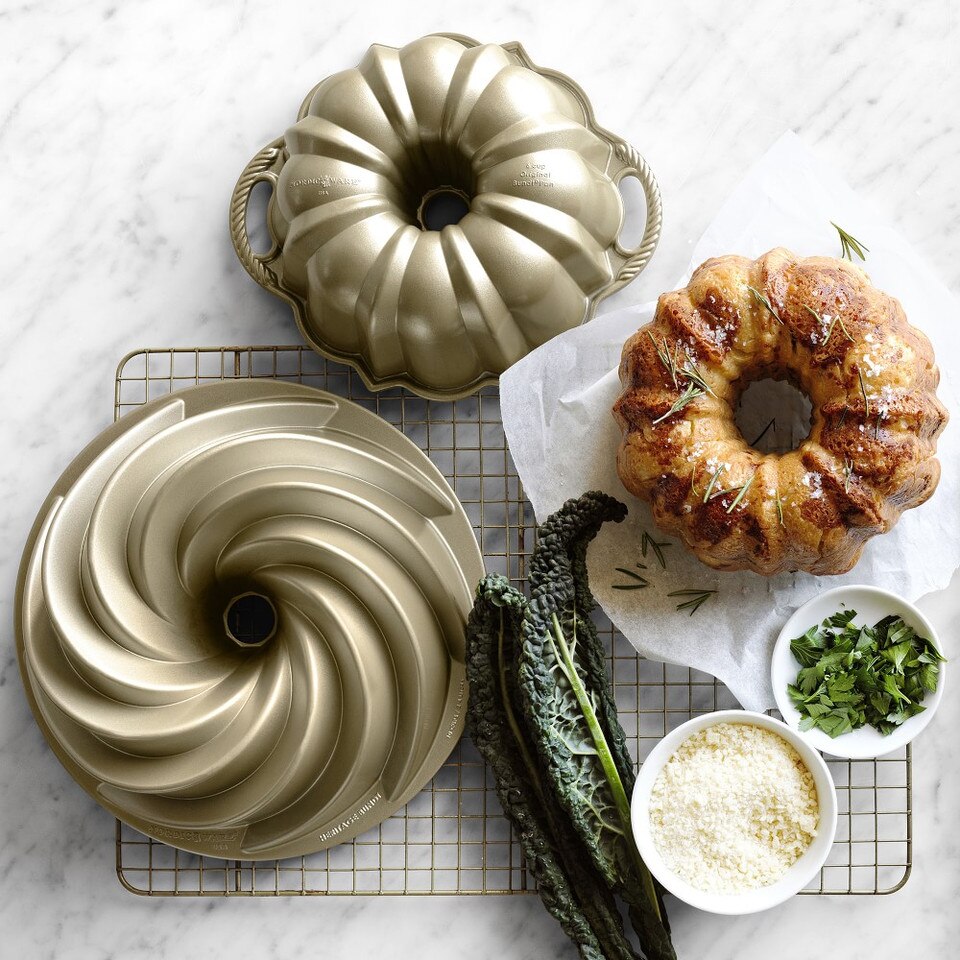 Nordic Ware Swirl Bundt Pan, 10 Cup