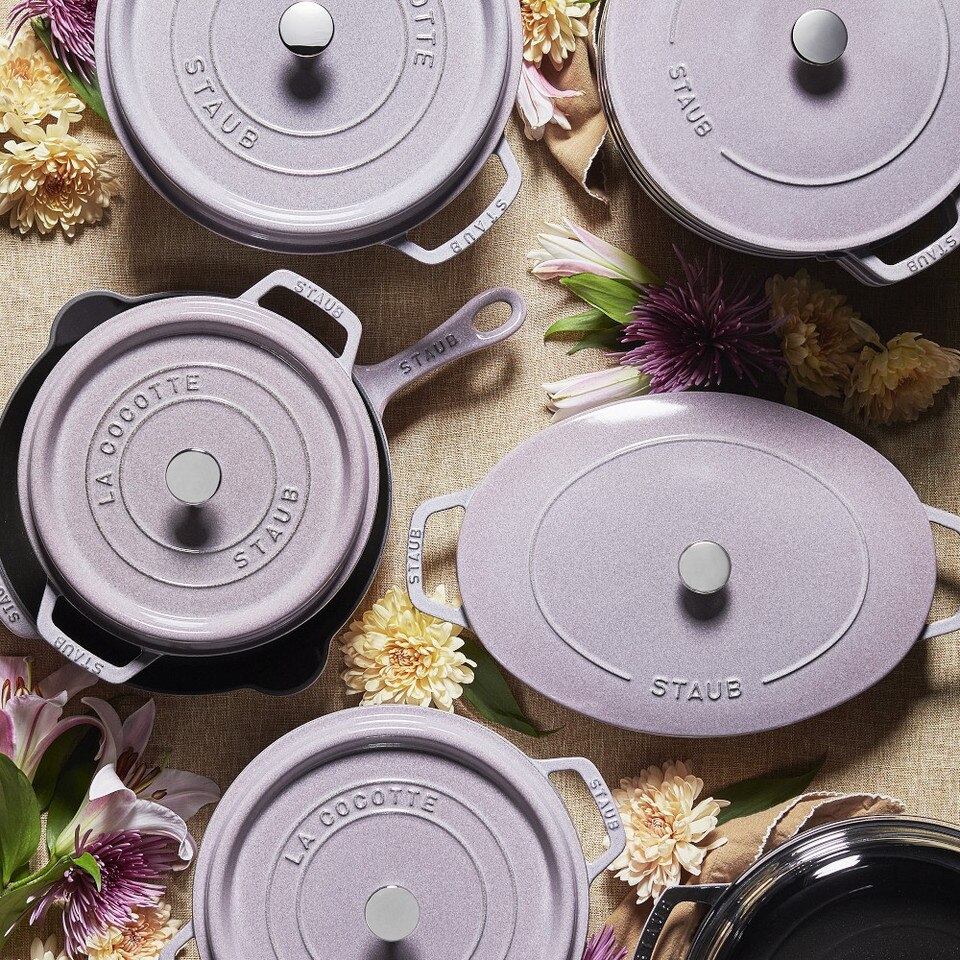 Staub Enamelled Cast Iron Round Dutch Oven