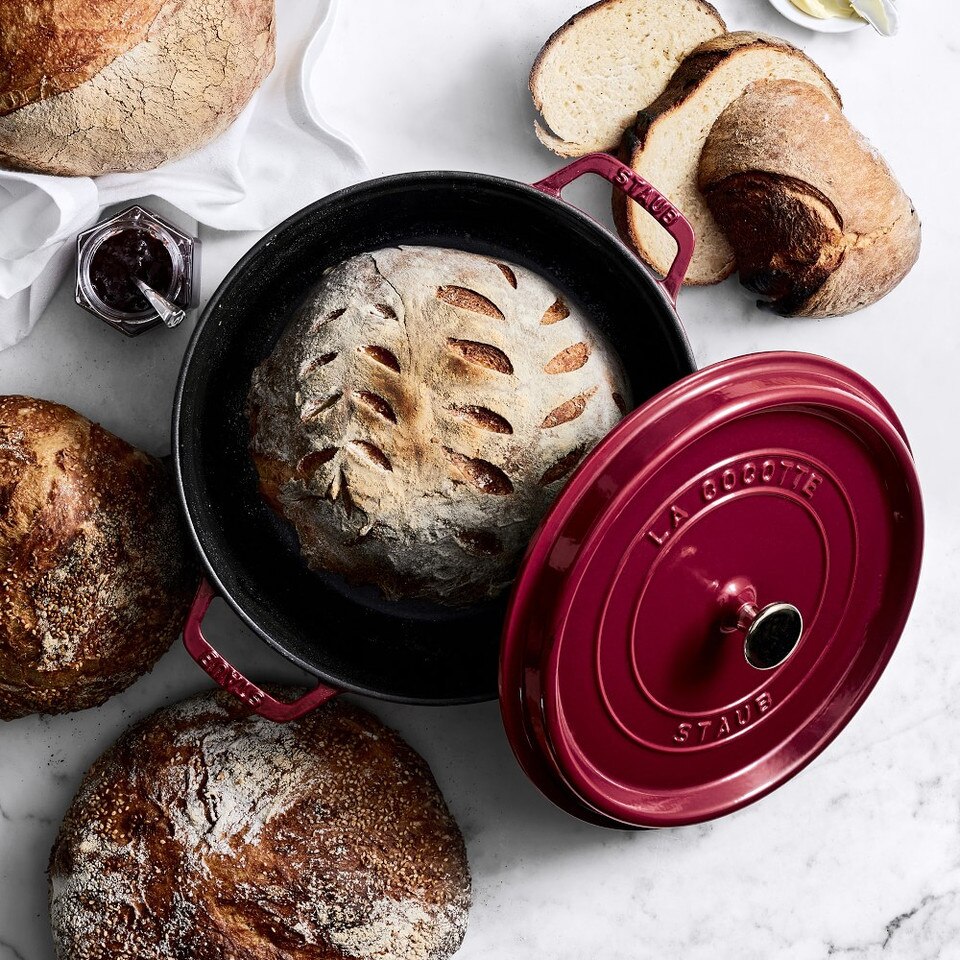 Staub Enamelled Cast Iron Round Dutch Oven