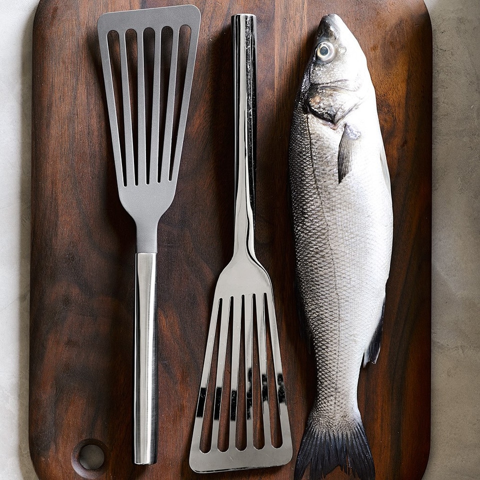 Williams Sonoma Nonstick Fish Spatula
