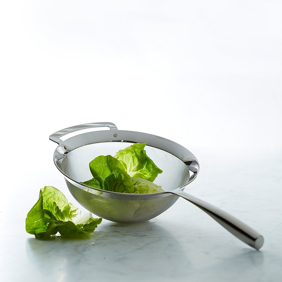 Williams Sonoma Stainless Steel Strainer