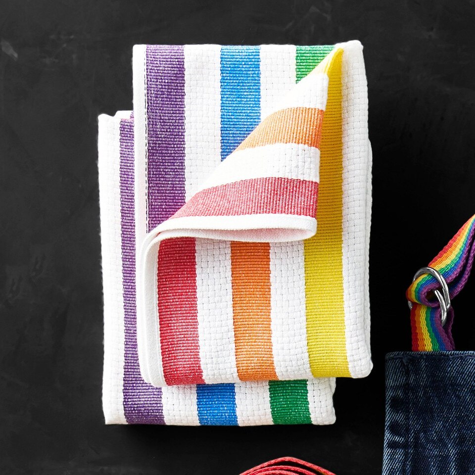 Williams Sonoma Classic Striped Towels