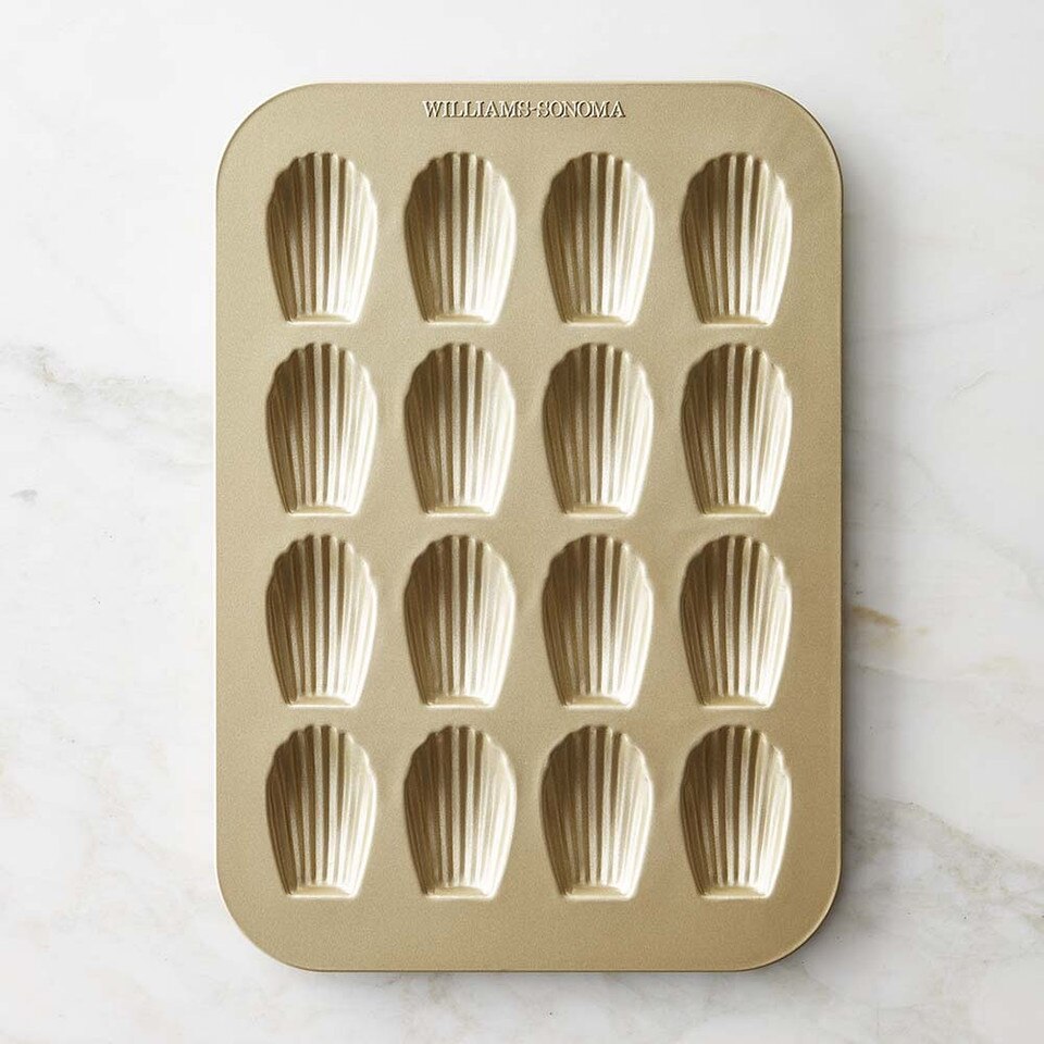 Williams Sonoma Goldtouch® Pro Non-Stick Madeleine Pan