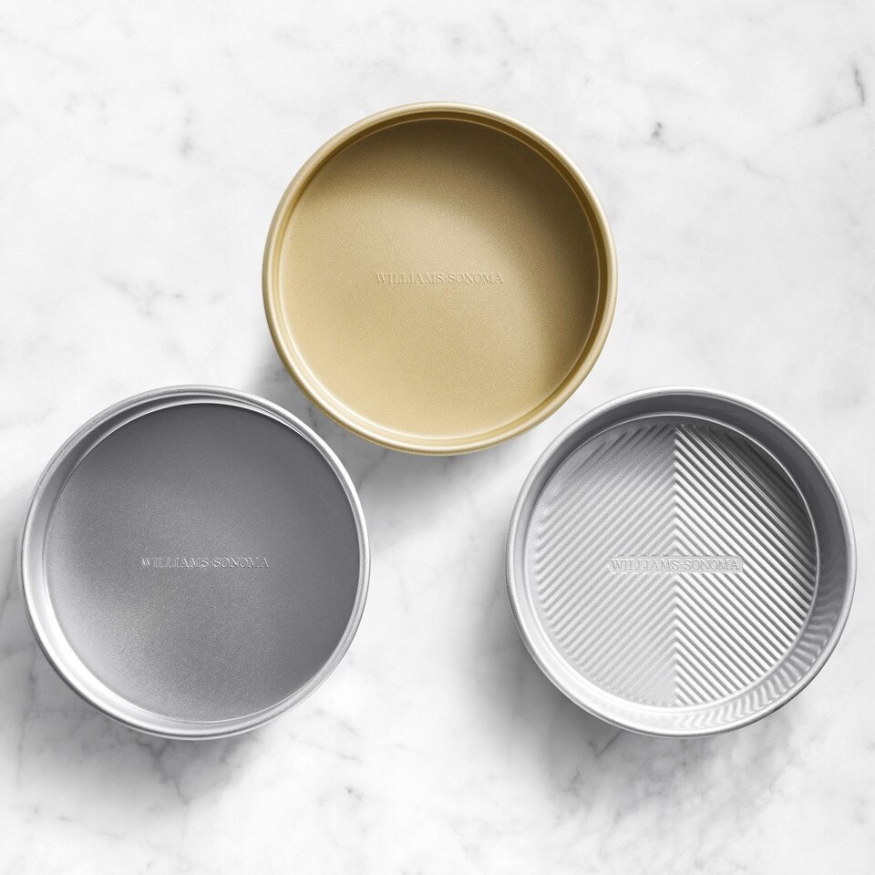 Williams Sonoma Goldtouch® Pro Non-Stick Round Cake Pan