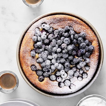 Williams Sonoma Goldtouch® Pro Non-Stick Round Cake Pan