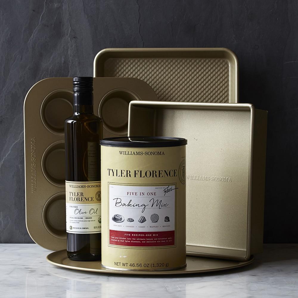 Williams Sonoma Goldtouch Pro Cake Pan - Thumbnail 3